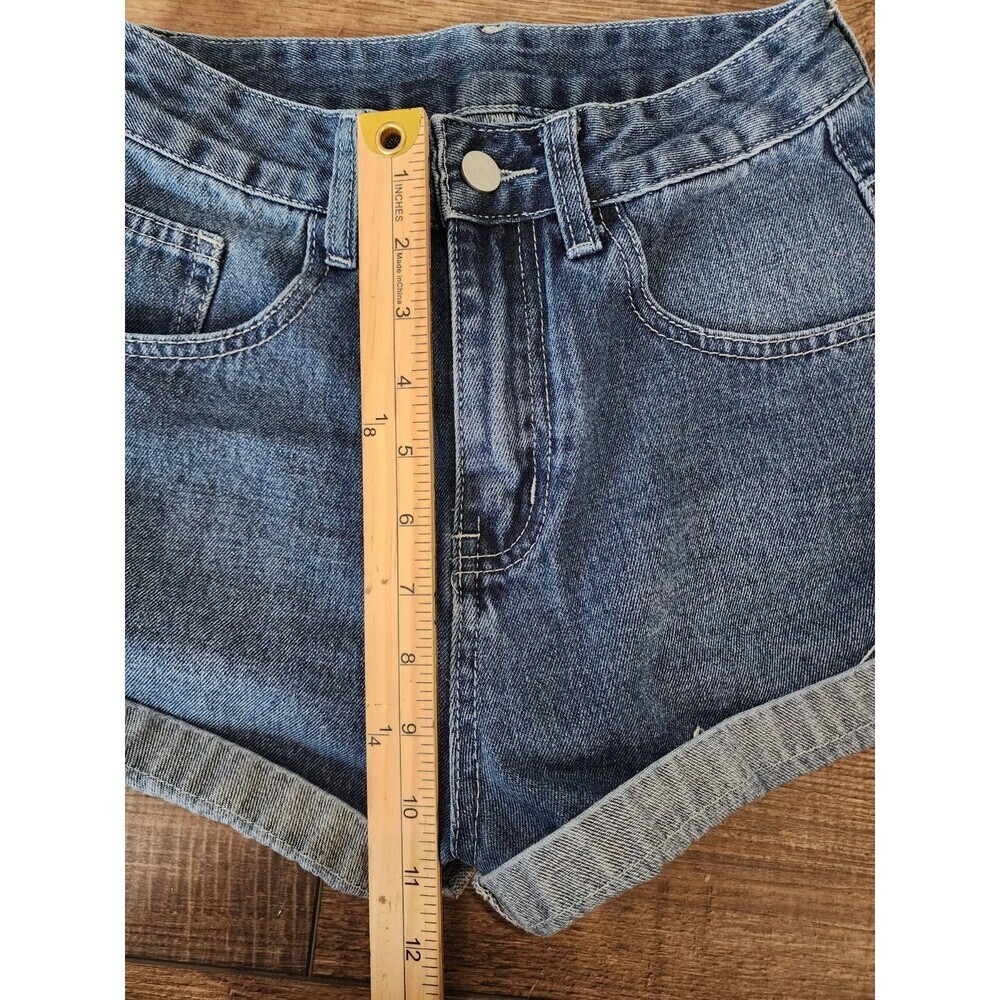 Romwe Cross with Sequins Graphic Pockets Denim Shorts Womens 2 XSMALL - Picture 5 of 9